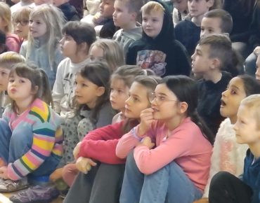 Feuerball und Wasserschwall